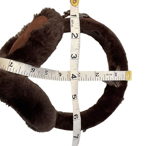UGG Women’s Brown Genuine Leather Australia Classic Double U Logo Earmuff One Sz - Picture 10 of 11